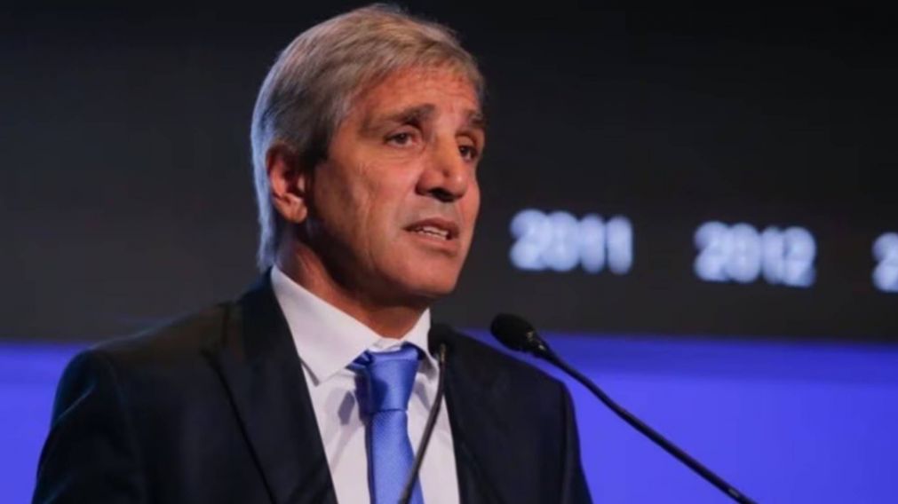 Luis Caputo expuso el rumbo económico ante inversores en Nueva York.