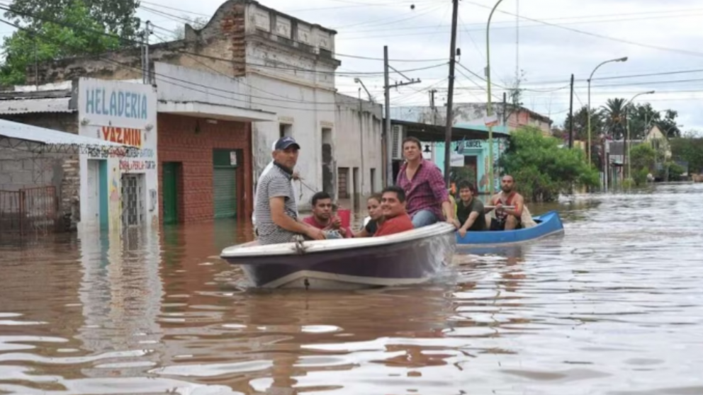 Inundaciones en Tucumán: cayeron 250 milímetros de agua en 48 horas y la localidad más afectada es La Madrid