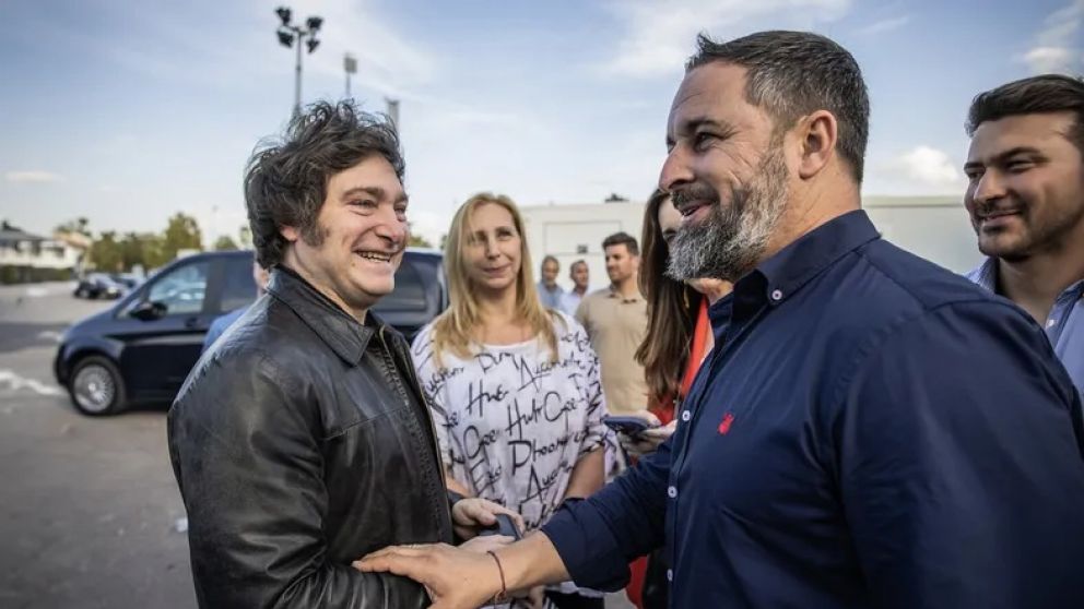 Javier Milei, Karina Milei y Santiago Abascal de VOX en Madrid.