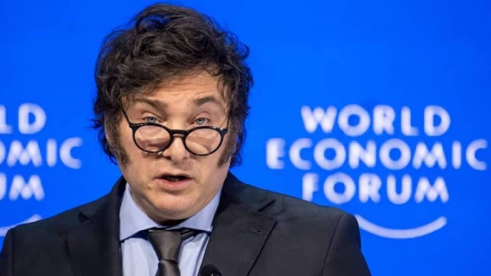 Javier Milei llegó a Madrid para encabezar un encuentro de líderes liberales y participar de un foro económico.
