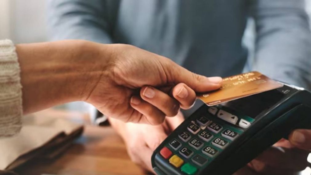 La Ciudad elimina el Impuesto de Sellos para el financiamiento con tarjetas de crédito.