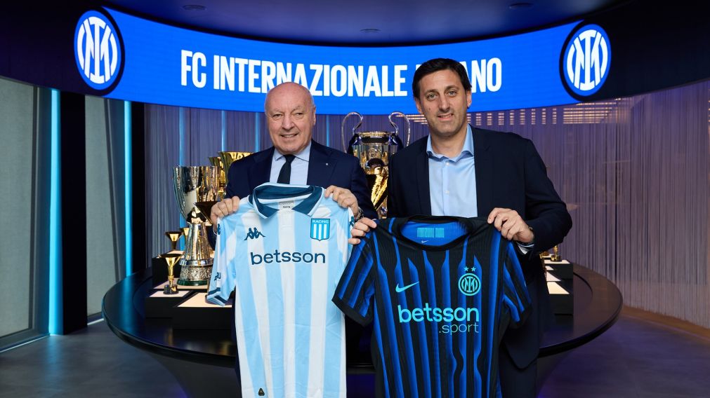 Diego Milito se reunió con el presidente de Inter y le comunicó su decisión sobre el futuro de Valentín Carboni