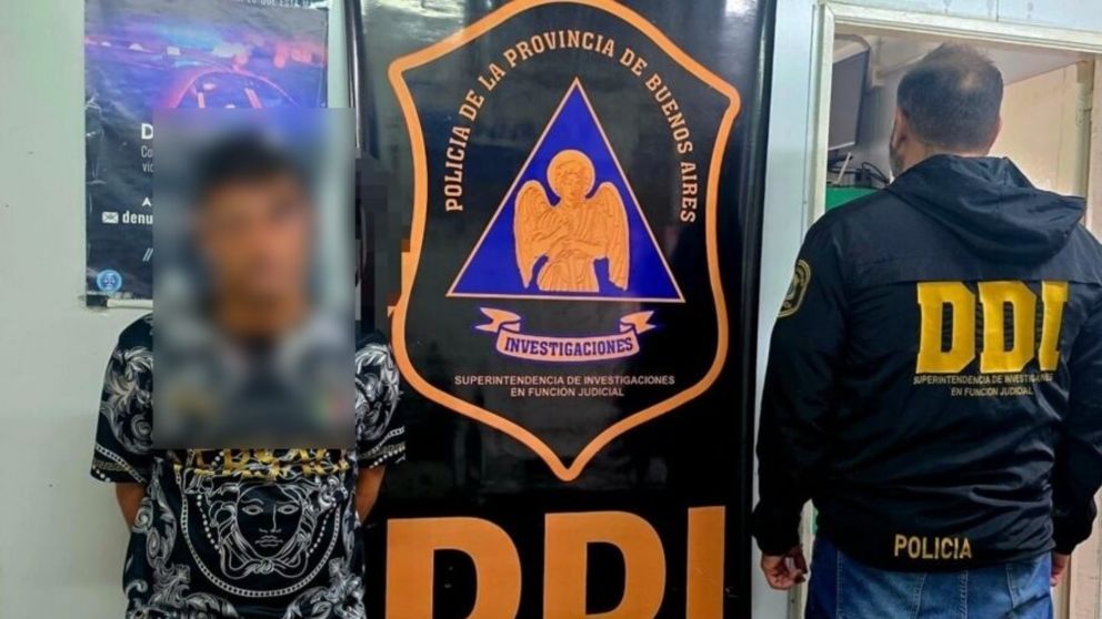 Detuvieron a uno de los sospechosos por los asesinatos de dos hermanos.