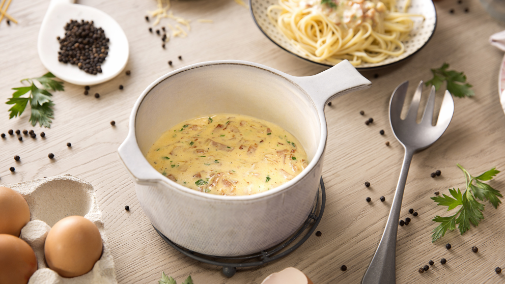 La técnica secreta para la salsa carbonara.