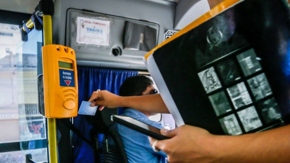 Habr� una nueva suba del boleto en los colectivos en el AMBA (imagen ilustrativa).