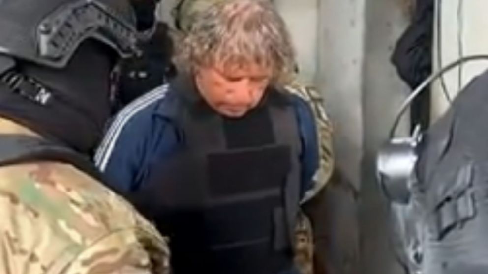El momento del trasladado a la cárcel del acusado.