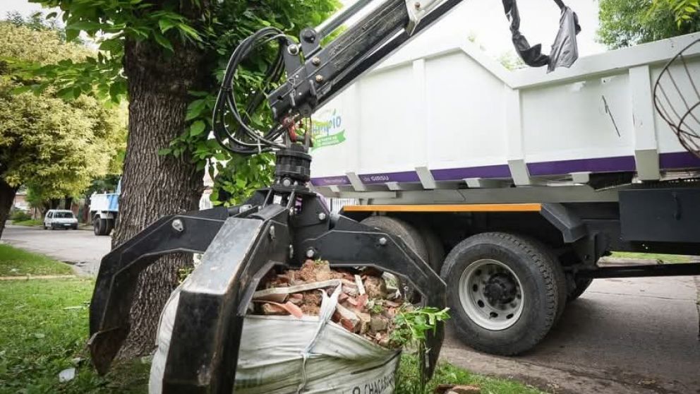 Quilmes fortalece la gestión ambiental con un programa gratuito de recolección de residuos voluminosos