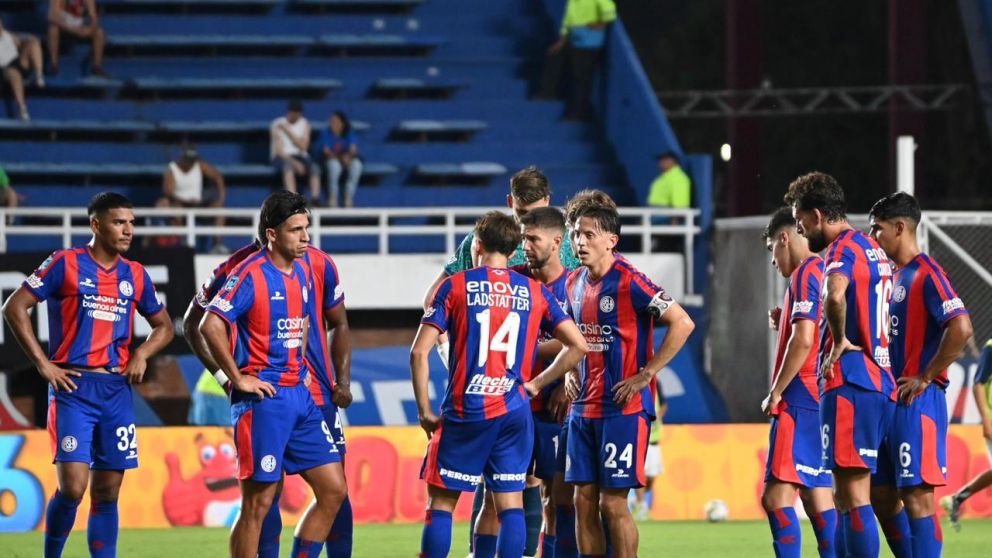 San Lorenzo no levanta y sus hinchas reprobaron el equipo. ¿Habrá otra oportunidad para el DT Damián Ayude?