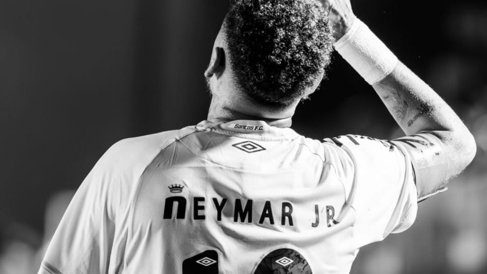 Neymar tiene un presente muy malo en el Santos y, sin embargo, sueña con integrar la lista de la Selección de Brasil.