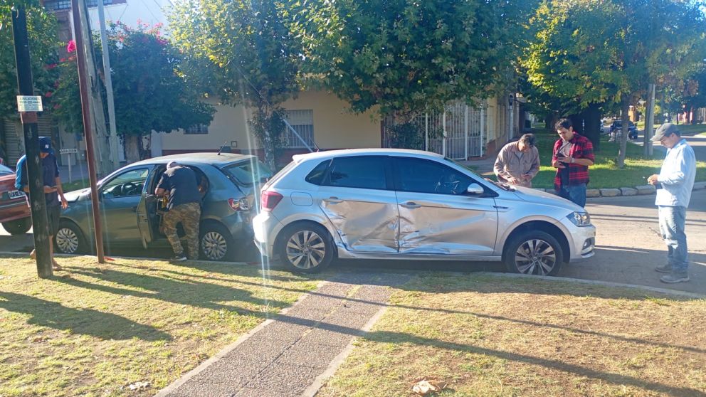 Triple choque en Quilmes Oeste: una embarazada fue asistida por el SAME