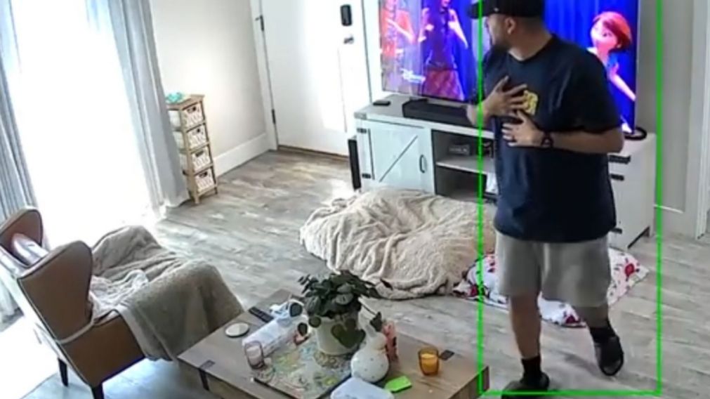 El momento "paranormal" generó reacciones entre la preocupación y la ternura (Captura video).