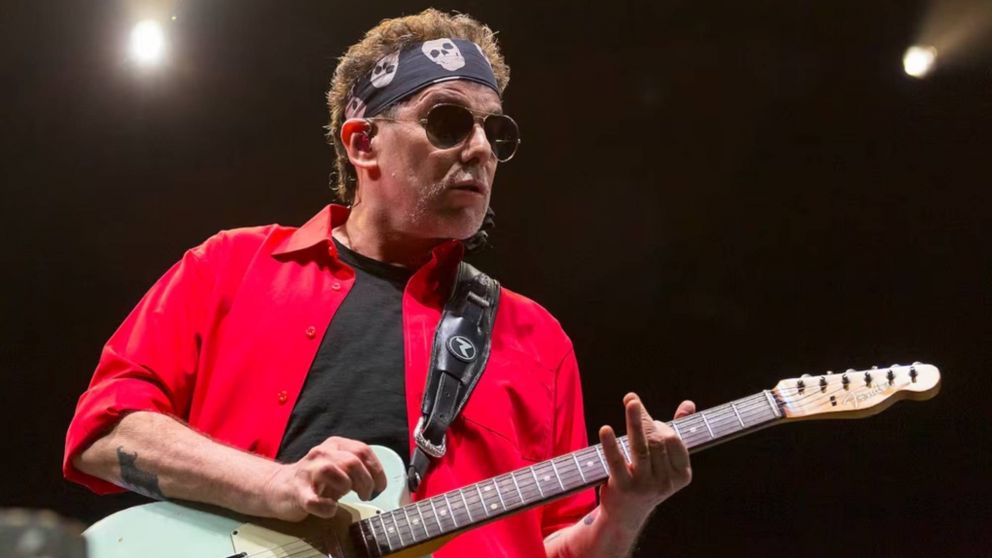 Andr�s Calamaro anunci� su gira "Como Cantor".