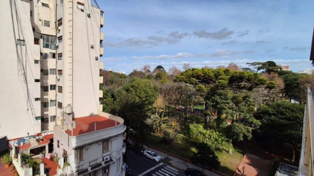 Departamentos baratos, desde $350.000 por mes, en un barrio bien conectado y un enorme espacio verde (Imagen ilustrativa).