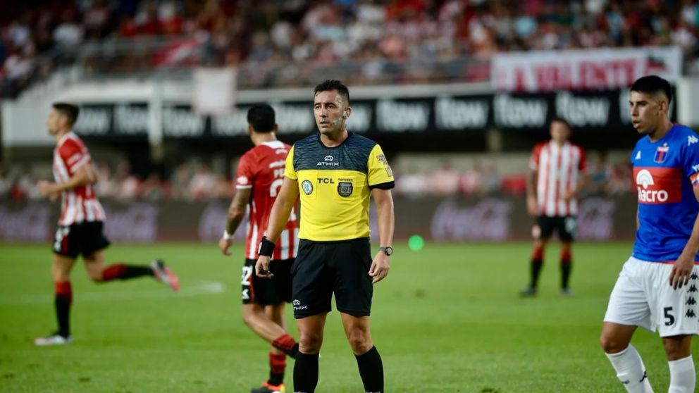 El juez dirigirá hoy viernes a las 21, por la fecha 12 del Torneo Apertura.