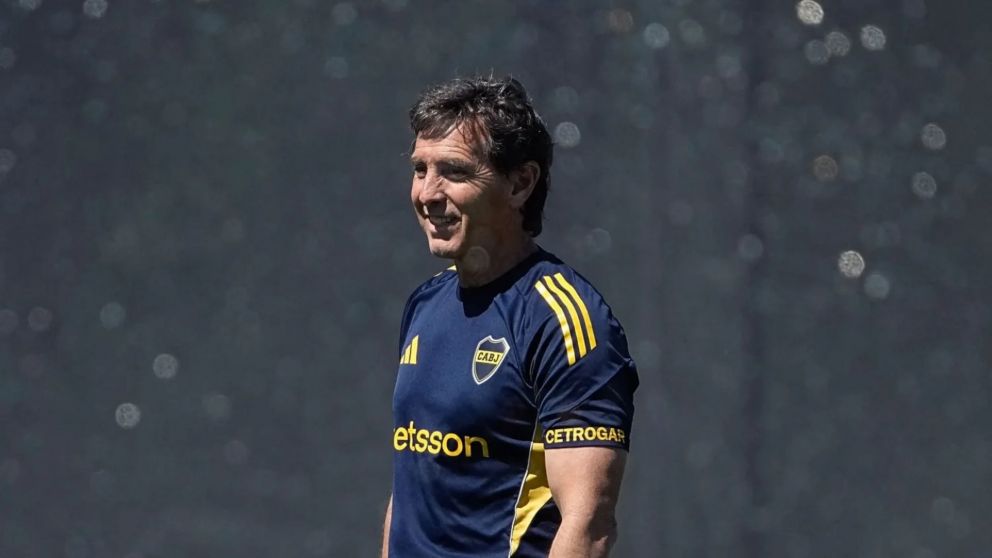 Claudio Úbeda sigue con dudas en el once de Boca.
