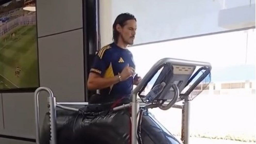 Edinson Cavani quiere recuperarse y volver a jugar con la camiseta de Boca.