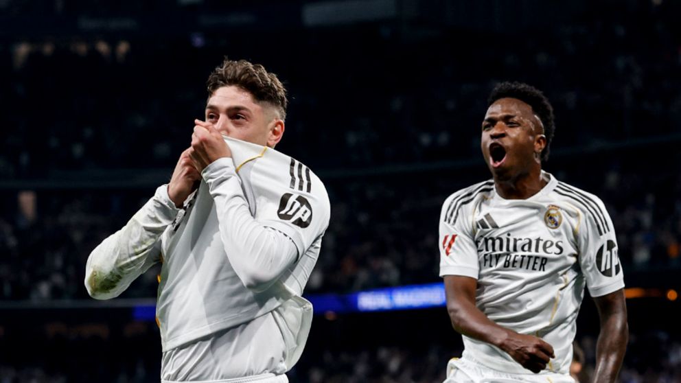 Federico Valverde anotó un golazo en el triunfo de Real Madrid ante Atlético de Madrid y luego el jugador uruguayo fue expulsado.