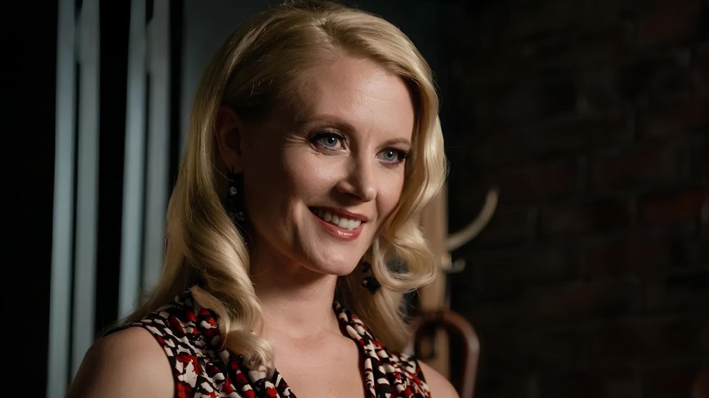 Muri� Carrie Anne Fleming, actriz de Supernatural, iZombie e �cono del cine de terror
