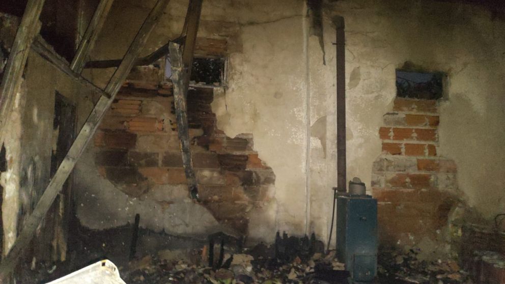 Desesperación en Berazategui: se quedaron sin nada tras un feroz incendio