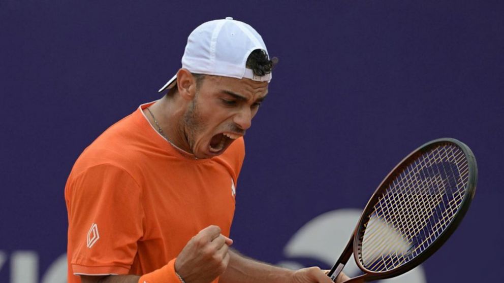 Francisco Cerúndolo logró un resonantr triunfo ante Medvedev y se metió en los octavos de final del Masters 1000 de Miami.