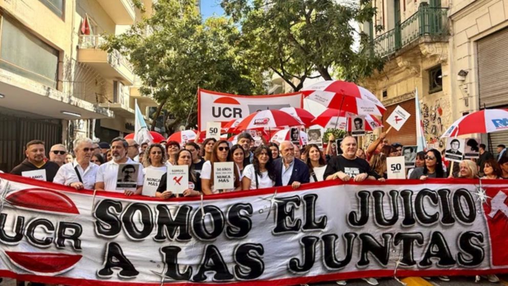 Día de la Memoria: así la Unión Cívica Radical dice presente en la marcha.
