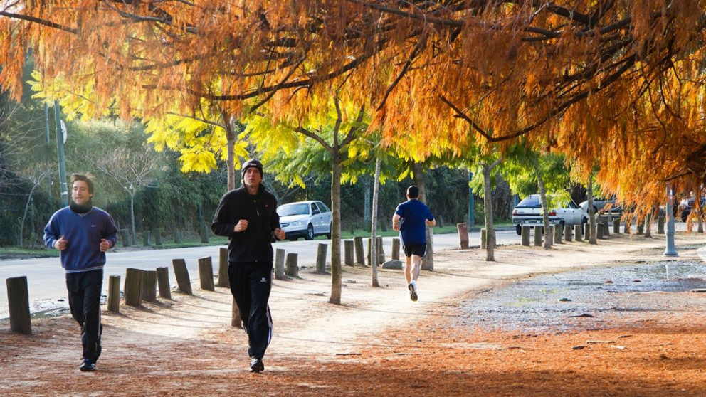 El pronóstico anticipa un cambio de condiciones con lluvias y mayor inestabilidad.