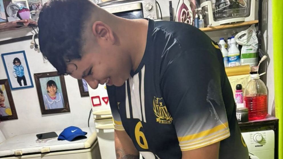 Thiago Vera, el joven de 18 años que resultó herido en la explosión del depósito de garrafas en Merlo.