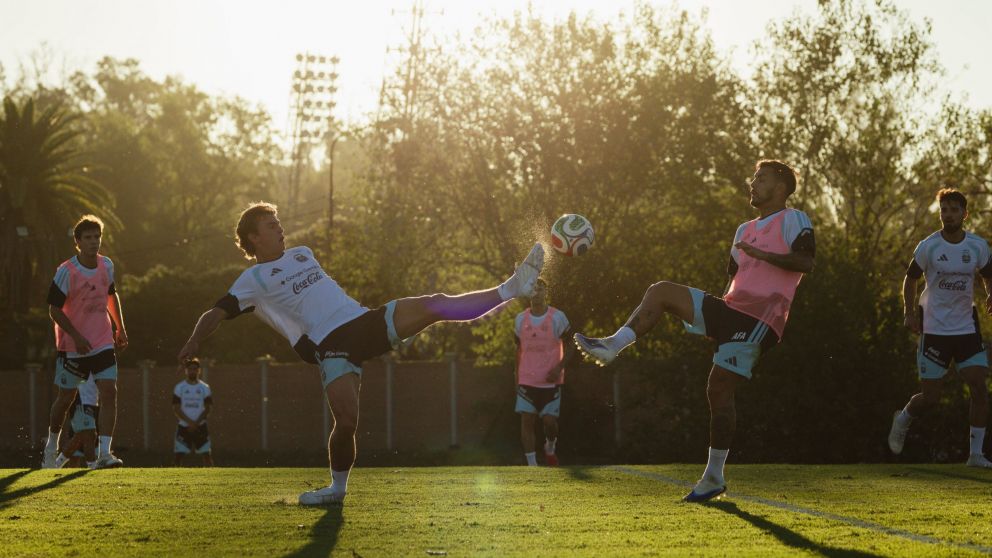 La Selección Argentina confirmó un nuevo amistoso además de jugar contra Mauritania y Zambia.