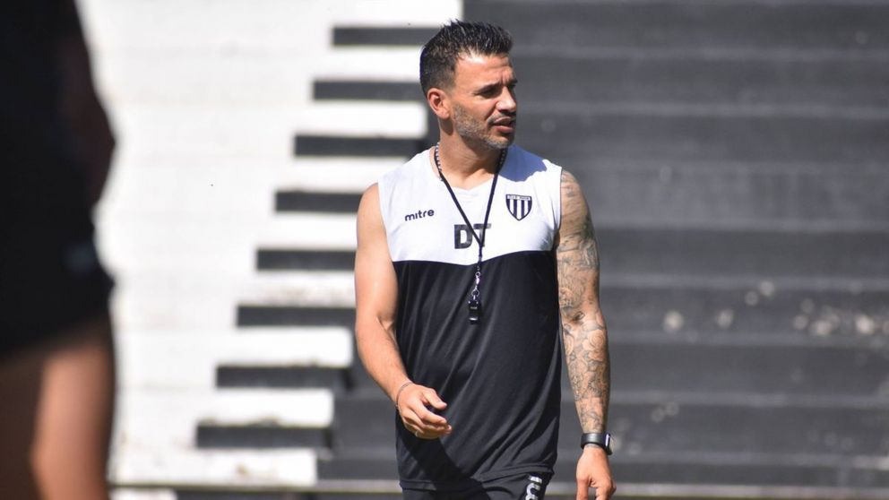 Gimnasia de Mendoza present� a su nuevo DT tras el despido de Ariel Broggi