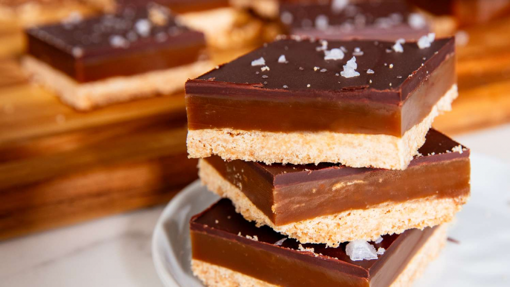 Receta de Millionaires Shortbread: los bocaditos escoceses de caramelo y chocolate perfectos para el mate