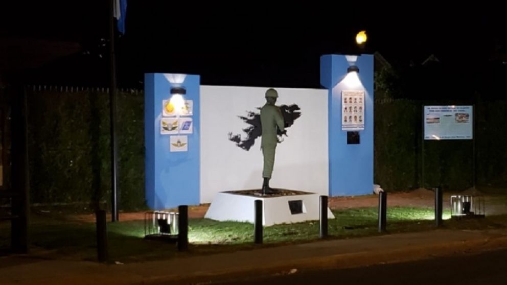 Quilmes: vigilia y marcha de antorchas por el Día del Veterano de Malvinas