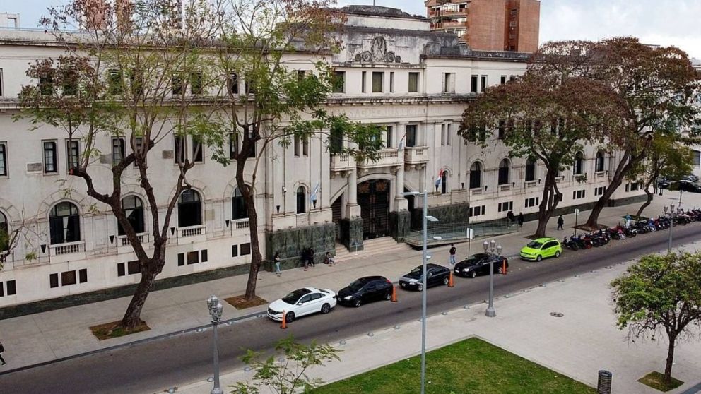 Crimen en la escuela: fijan fecha para la audiencia de atribución de cargos contra el adolescente que mató a un alumno.