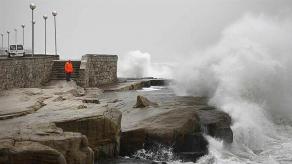 El volumen de agua acumulado en solo siete minutos super� la capacidad de los sistemas de drenaje en Mar del Plata.