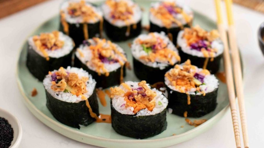 C�mo preparar sushi en casa: gu�a b�sica y paso a paso
