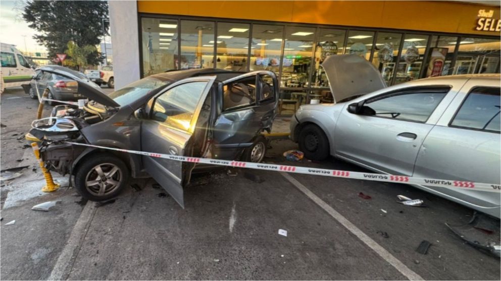 Un choque múltiple terminó con la muerte de una mujer (Redes).