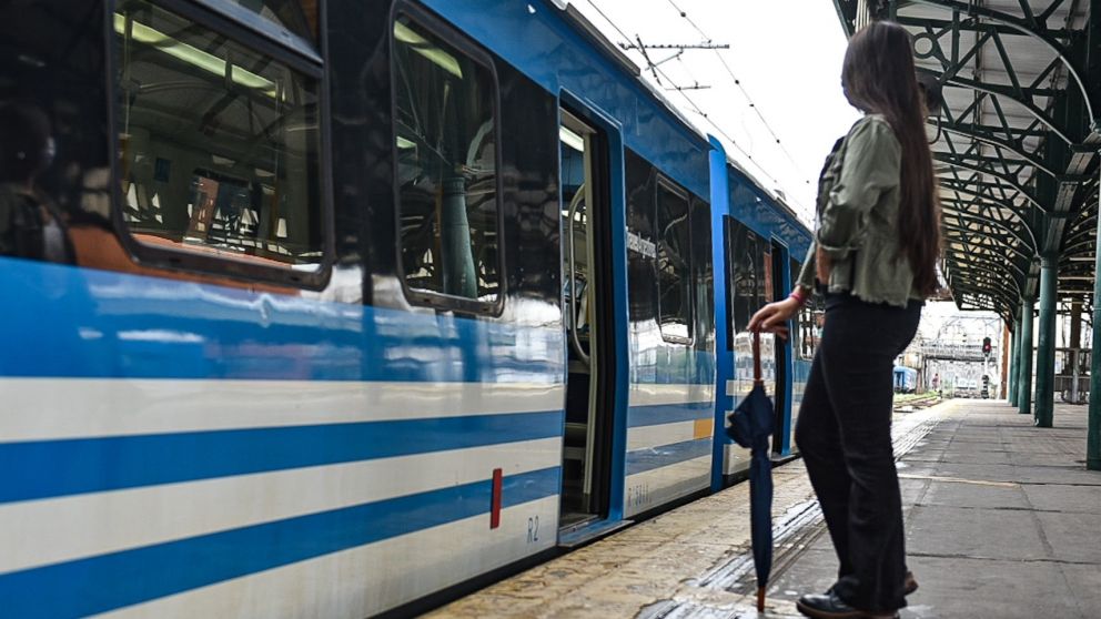 Un servicio del Tren Roca funcionará limitado todo el mes por obras (Trenes Argentinos).