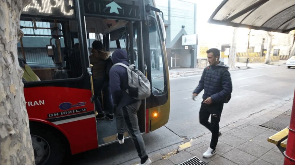 Nueva suba en el boleto de colectivos y subtes.