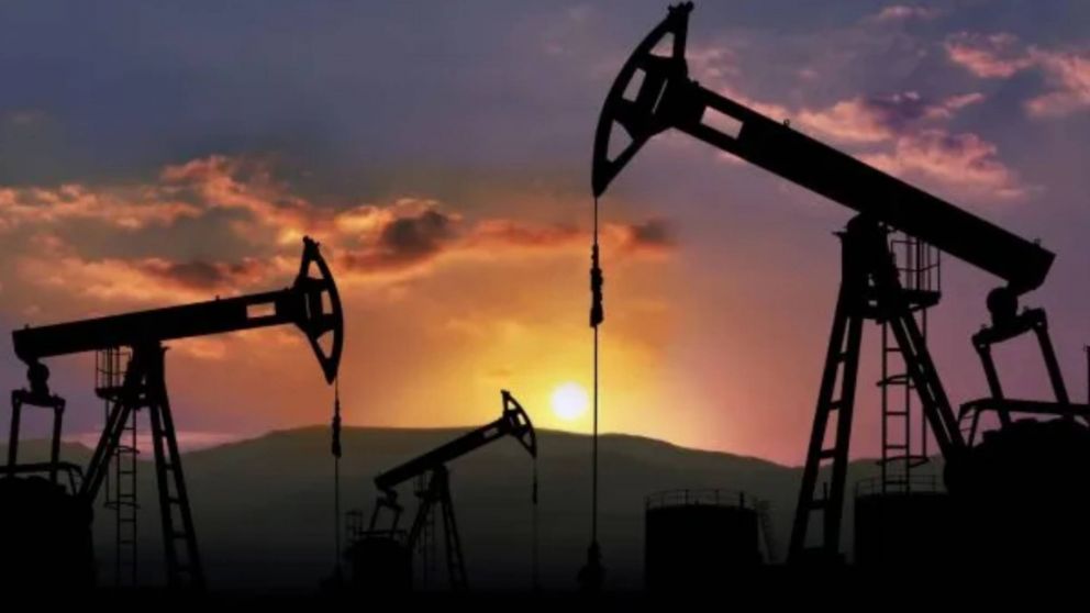 El precio del petr�leo retrocede hasta la zona de los US$100 tras se�ales de distensi�n b�lica.
