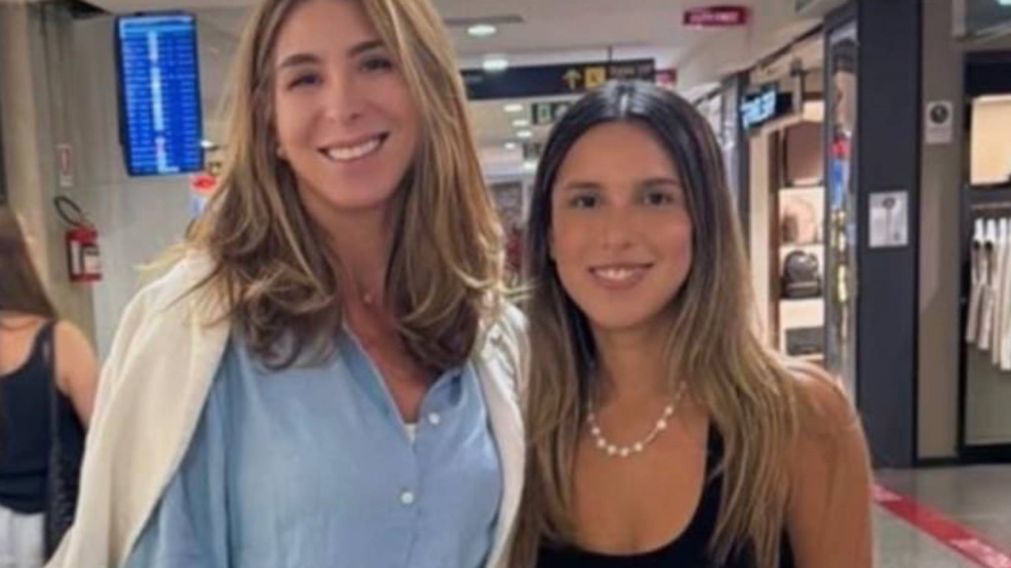 Agostina Páez emprendió su regreso a la Argentina tras permanecer más de dos meses fuera del país.