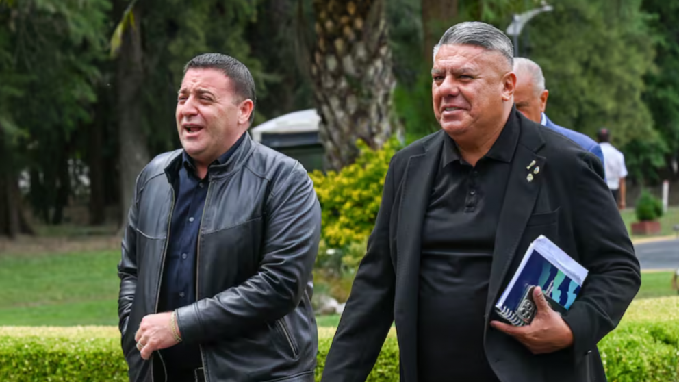 La Cámara de Apelaciones confirmó la prohibición a "Chiqui" Tapia y Pablo Toviggino de salir del país