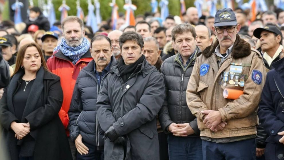 Axel Kicillof encabez� el acto por Malvinas en Ushuaia y lanz� duras cr�ticas a la pol�tica de soberan�a de Milei