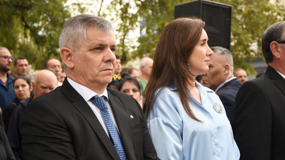 Villarruel junto con Guillermo Britos en el acto de Chivilkoy.
