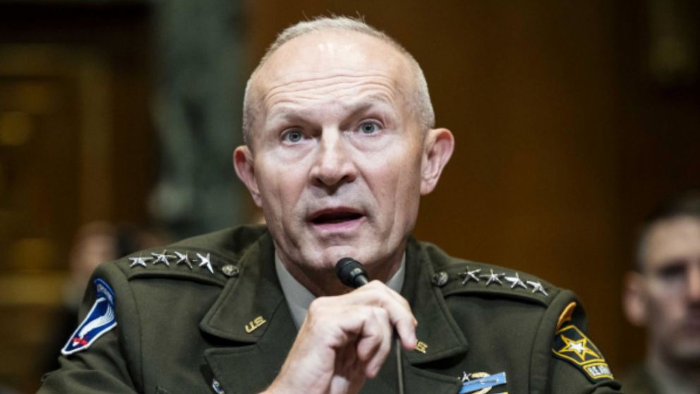  Randy A. George deja de ser el m�ximo responsable del Estado Mayor del Ej�rcito estadounidense.