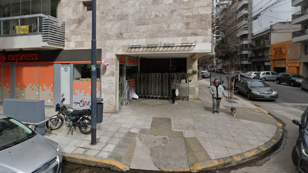 Intentó robar un supermercado en Belgrano, se dio a la fuga y fue detenido.
