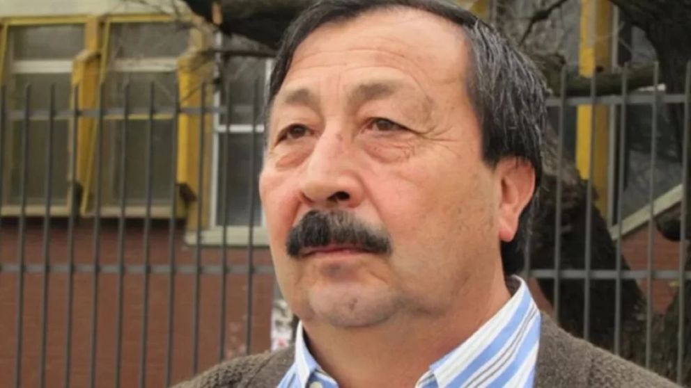 La Policía intentó localizarlo en su domicilio de Moreno, pero no lograron dar con su paradero.