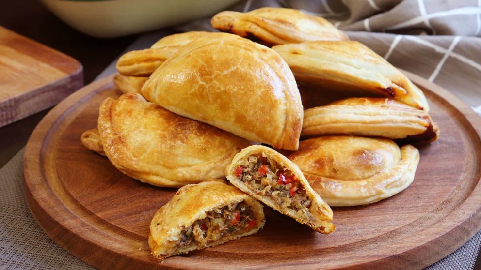 Empanadas de Vigilia: la receta de falso hojaldre para ahorrar este Viernes Santo.