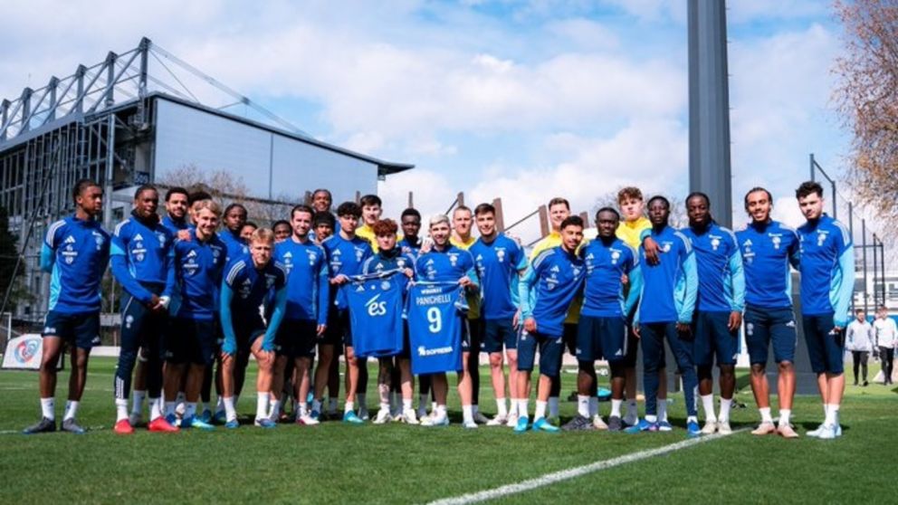 El cordobés Joaquín Panichelli se sentirá acompañado por sus compañeros de Racing de Estrasburgo.