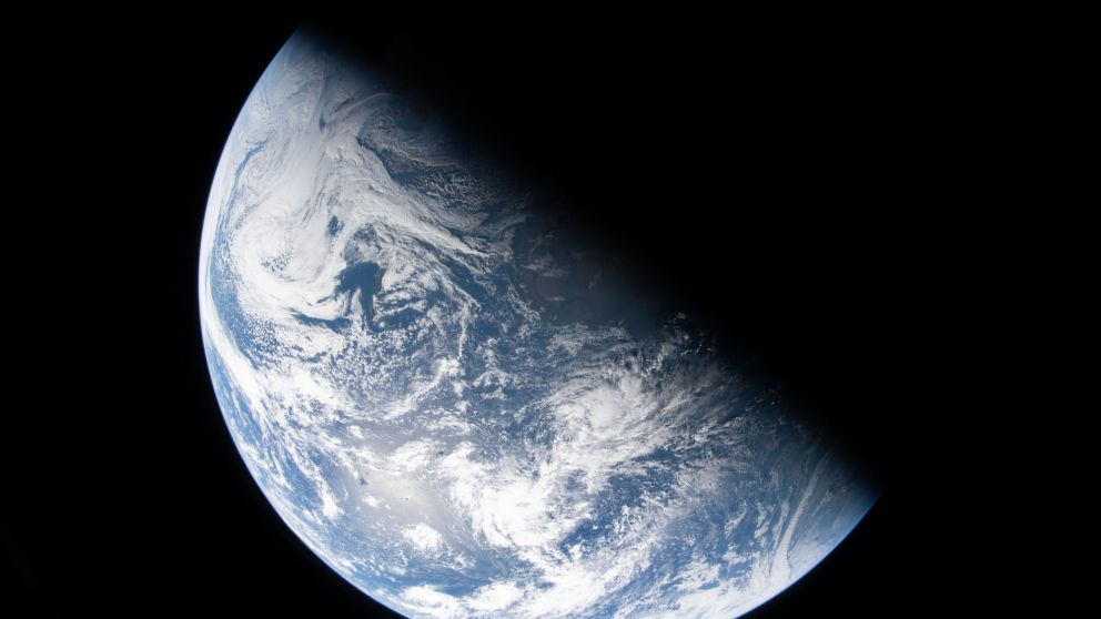 Las primeras fotos de la Luna desde el Artemis II
