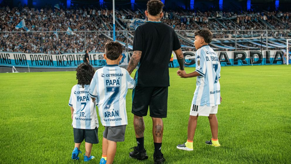 El posteo con Vergara y sus hijos gener� cargadas de la vereda de enfrente. 
