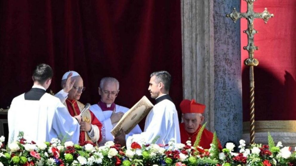 En su primer mensaje de Pascua, el Papa León XIV lamentó: "Nos estamos acostumbrando a la violencia" (Vatican News).